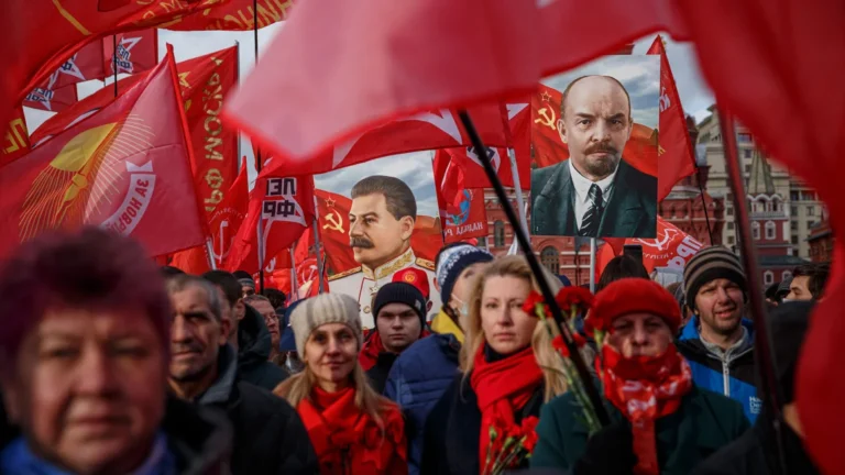 Beberapa Opini: Apa yang salah dari Barat terhadap Stalin dan Putin
