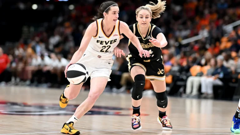 Caitlin Clark menikmati malam yang menyamai rekor saat Indiana Fever