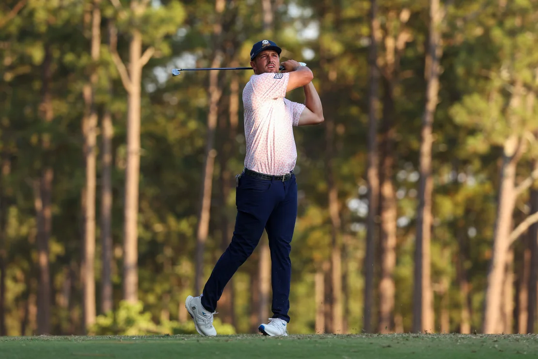 AS Terbuka: Box office Bryson DeChambeau menerima fisioterapi pertengahan putaran di hutan