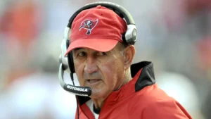 Pelatih lama NFL dan perguruan tinggi Monte Kiffin meninggal pada usia 84 tahun 