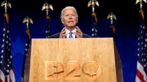 Biden menjadi penonton di DNC pertamanya dia adalah presiden petahana yang menyerahkan obor 